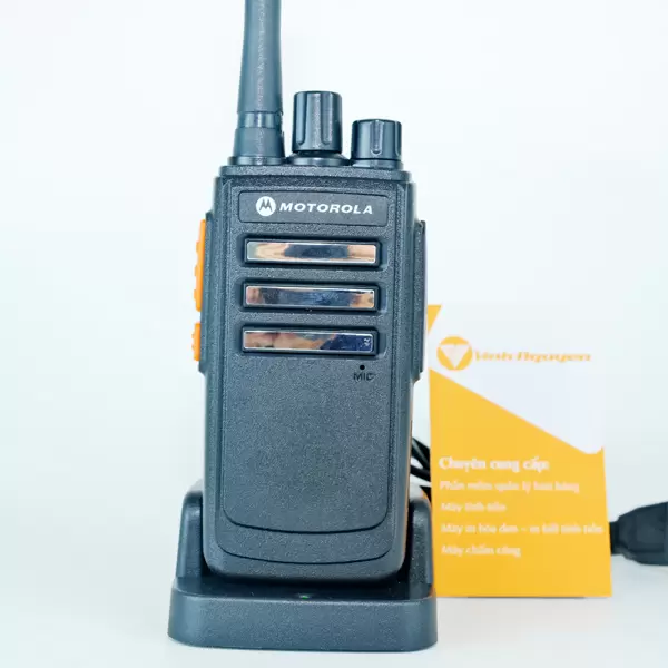 Máy bộ đàm cầm tay Motorola CP 5800