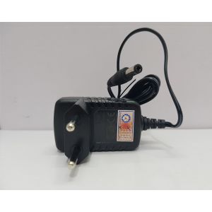 adapter-MCC-5v---1,5A-nho-1